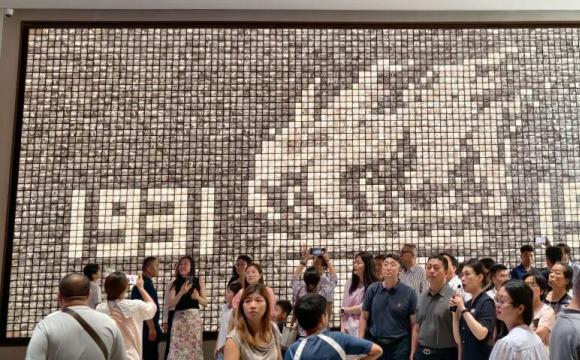 钟华论：在民族复兴征程上夺取新的伟大胜利——纪念中国人民抗日战争暨世界反法西斯战争胜利80周年